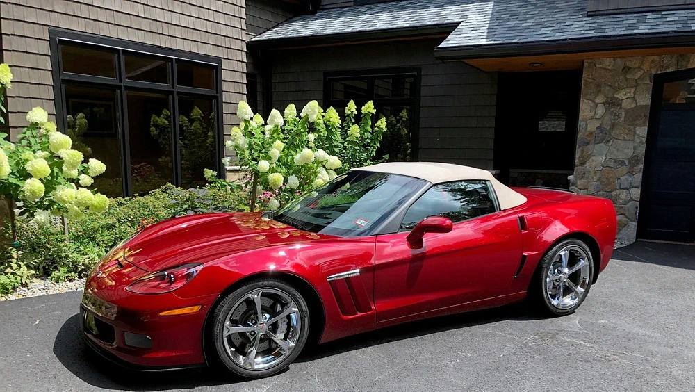 Click to Enlarge-Esc to Close Corvette Generations/C6/C6 2010 Grand Spt CRYSTAL RED.webp